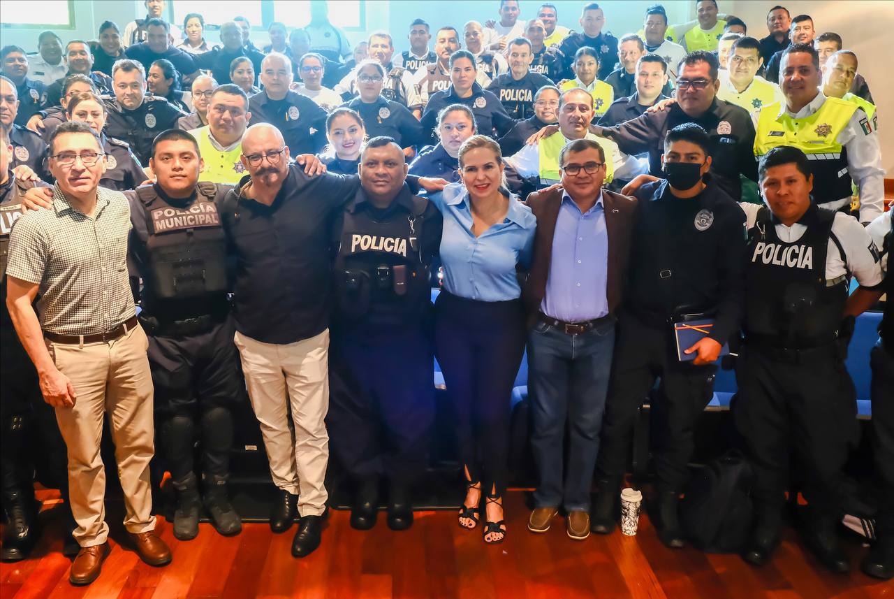 Lili Campos brindará dignificación integral a la policía municipal